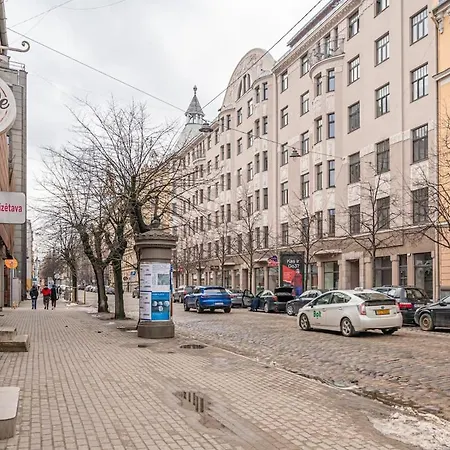 Top Location In Riga With Wifi Exterior photo